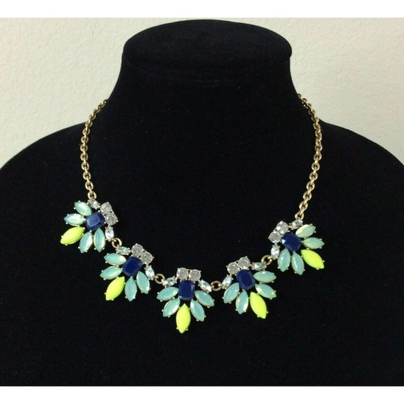 J.Crew Women's Chain Necklace Floral Pendants Gold - Picture 2 of 8